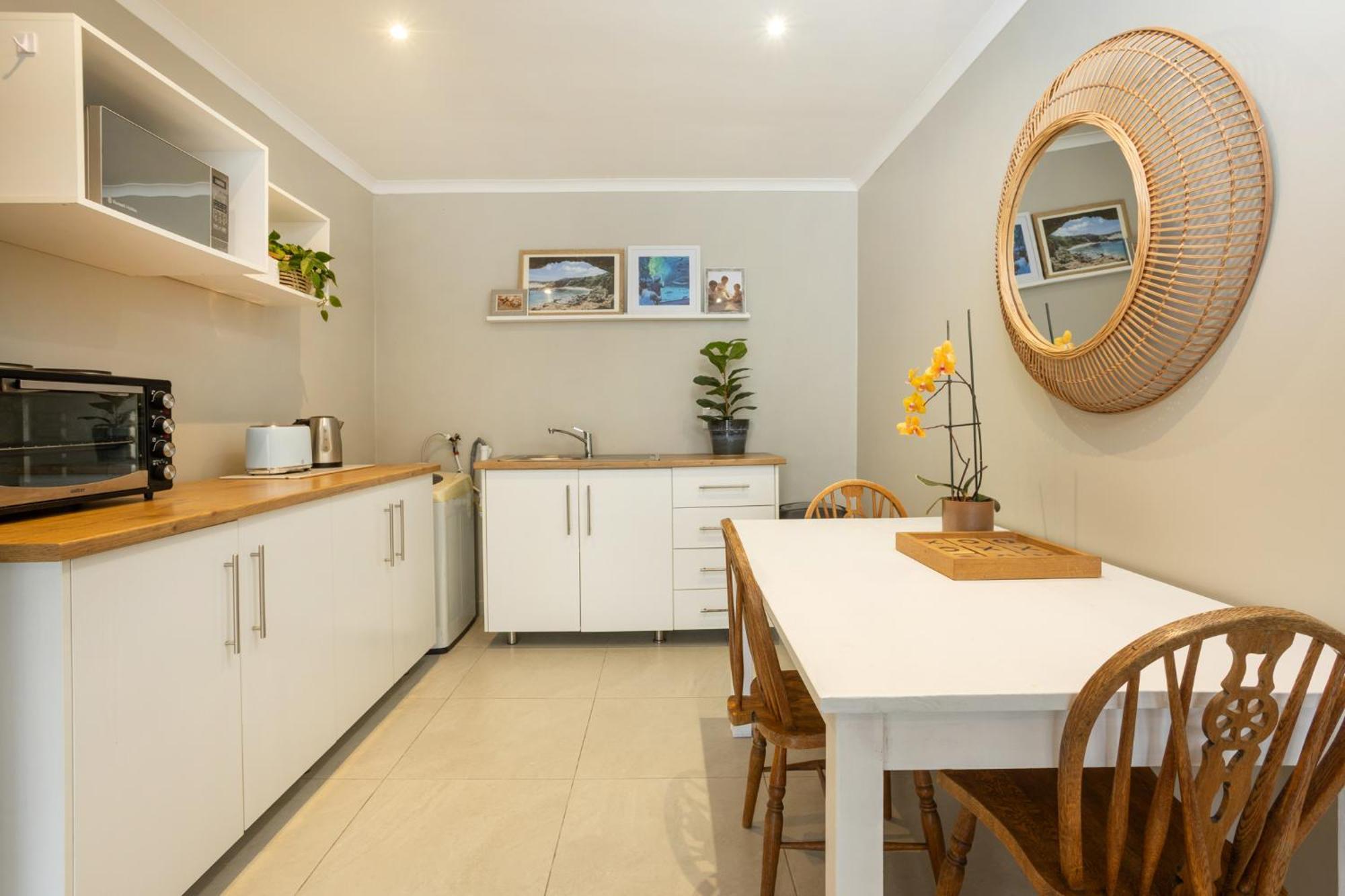 Tuis En Tevrede - 1 Bedroom Flat Hermanus